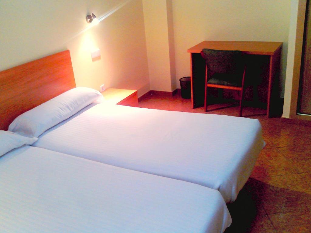 Hotel Rc Ramon Y Cajal Cuenca  Szoba fotó